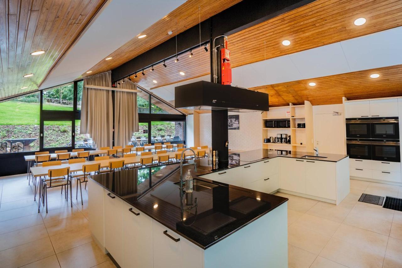 Gite De La Tour - Dinant Evasion Exterior photo
